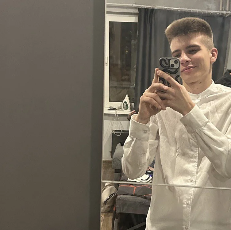 Oscar__xxl Offline XXX Chat