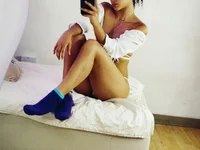 mia_pinklove's webcam live show