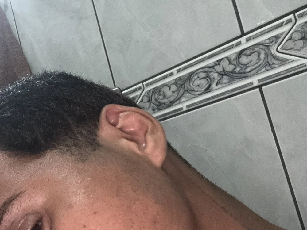 lucaspaulo007n Offline XXX chat