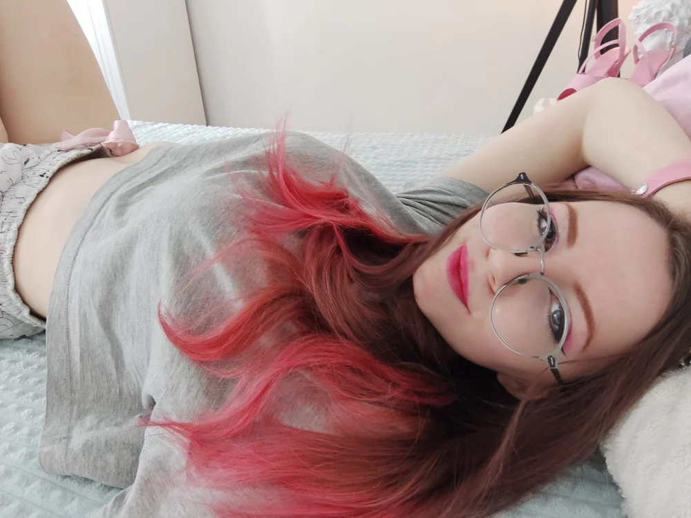ElinaBliss offline chatrum