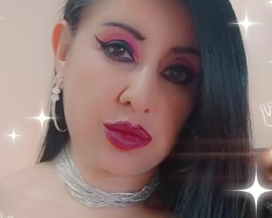 Roma_Calderon Chat XXX offline