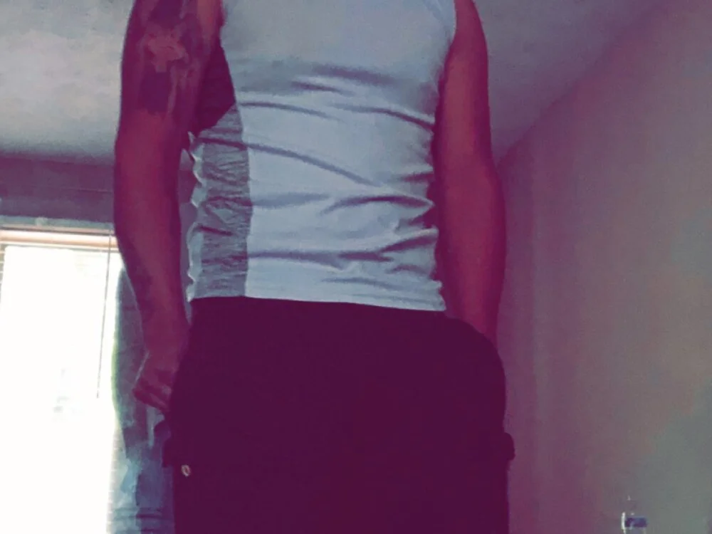 hotkevin11 Adlı Modelin Çevrimdışı XXX Sohbeti