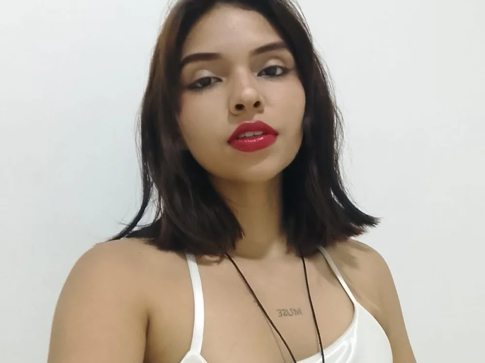 دردشة litle_slut الجنسية دون اتصال