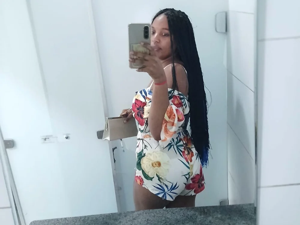 taynara123's most recent online preview