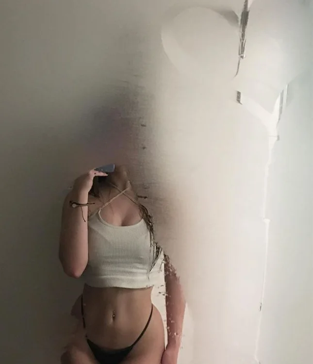 FoxySpain1's Offline XXX Chat