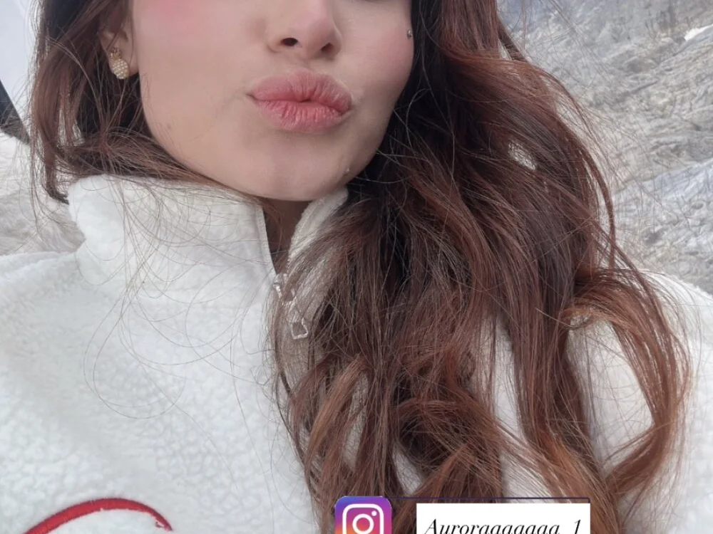 LANA-JONNES – Offline XXX chat