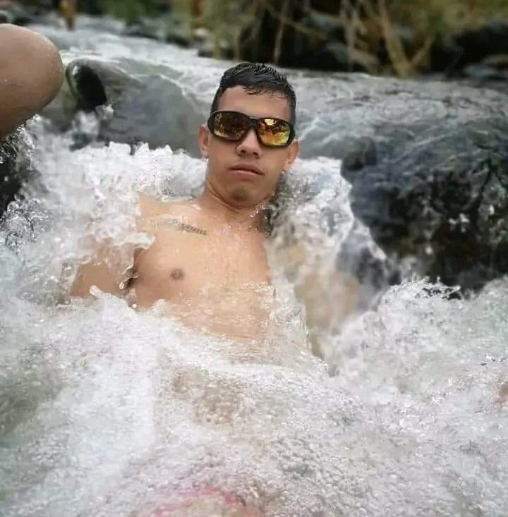 Offline chatovací místnost latinboydig