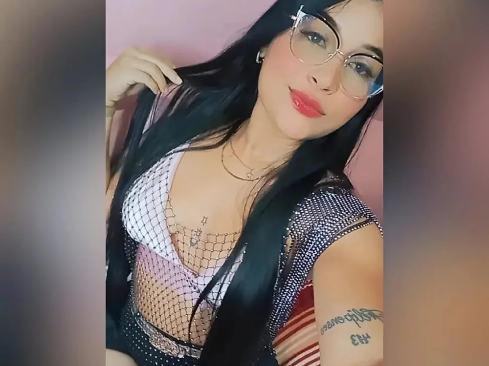 alondrabigpee's Offline Chat Room