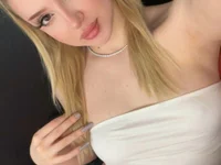 Chatroom XXX en direct de alissa4blonde