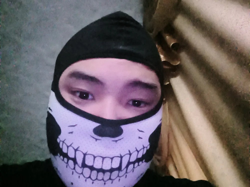 Офлайн-чат XXX notSoInnocent18