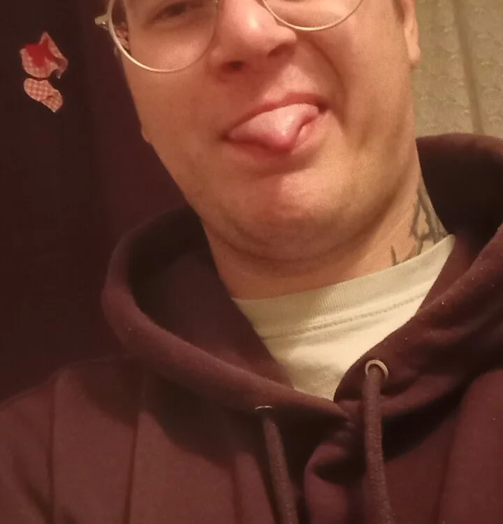 MateoCZ – Offline XXX chat