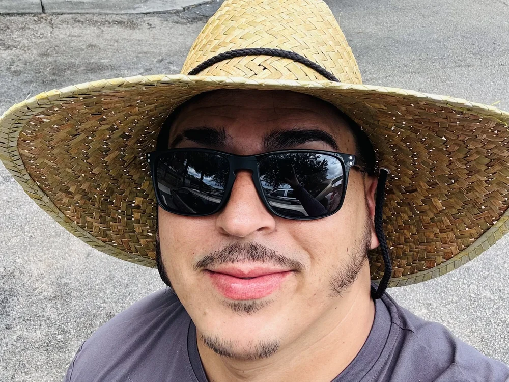 Toledocolon's Offline Chat Room