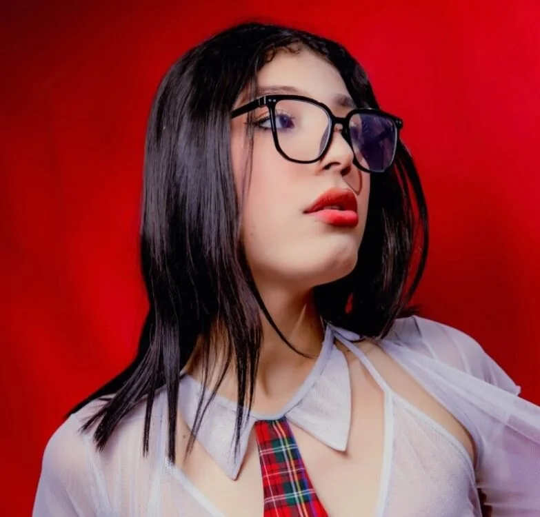 mayfox_06 Chat XXX offline