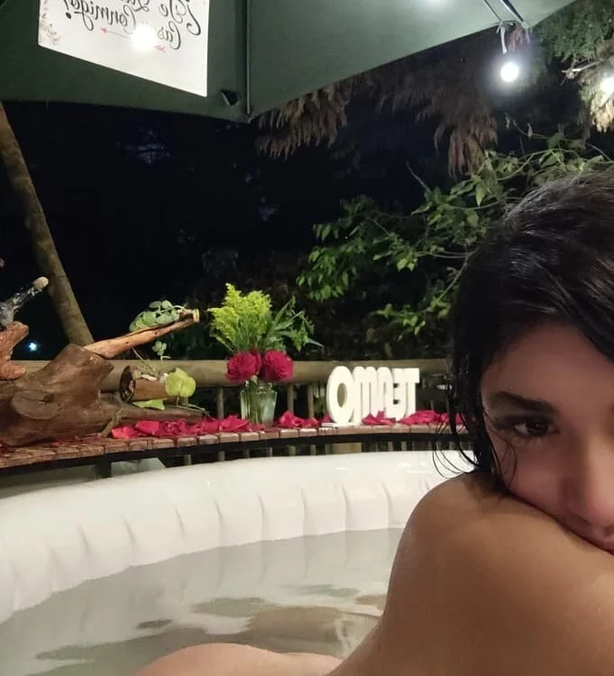 mia_white___ – Offline XXX chat