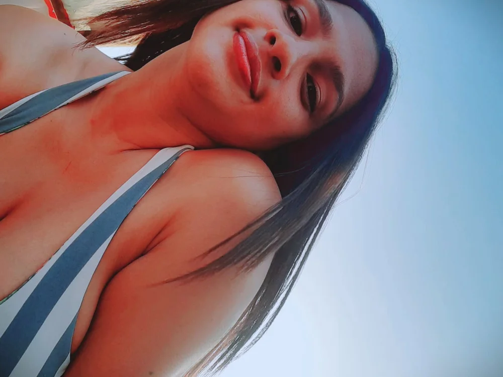 Phia_Pinto_pm offline chatrum