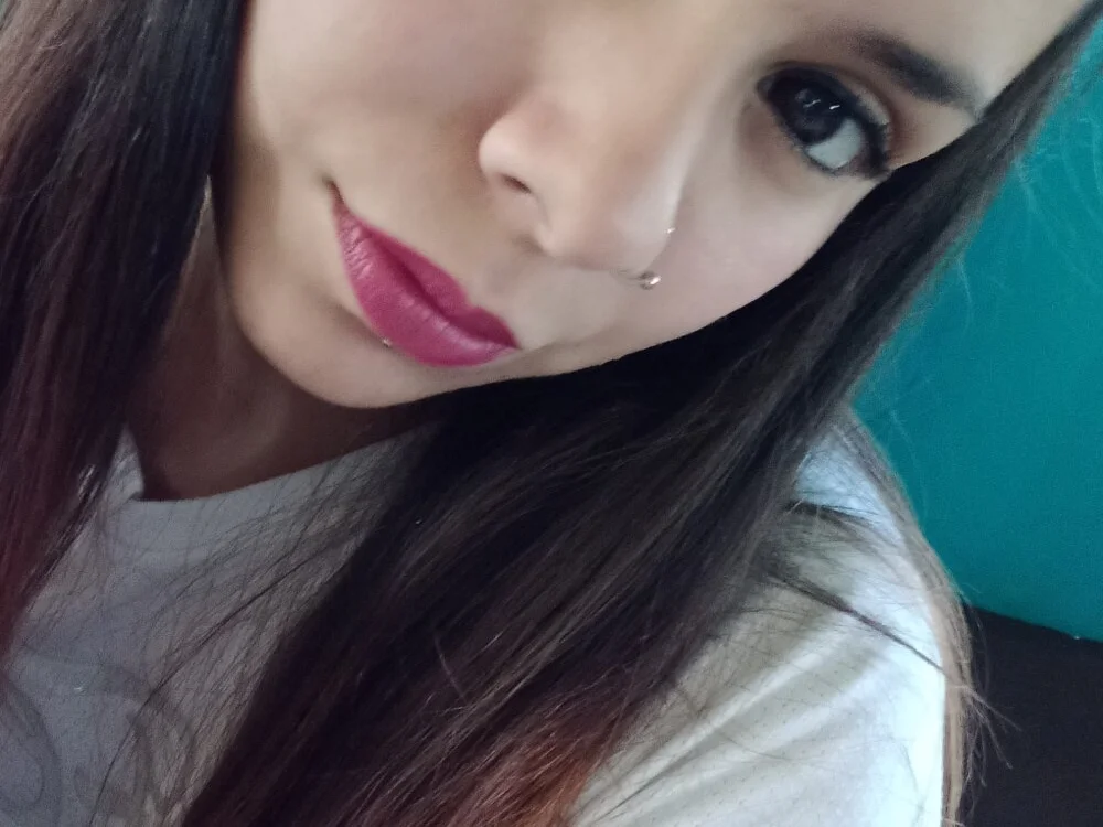 By_Honey's Offline XXX Chat