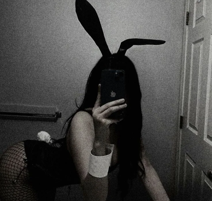 AnnaCherry30's Offline XXX Chat