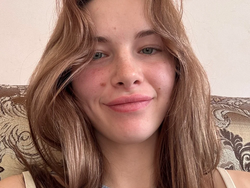 Anna_am Obrolan XXX Offline