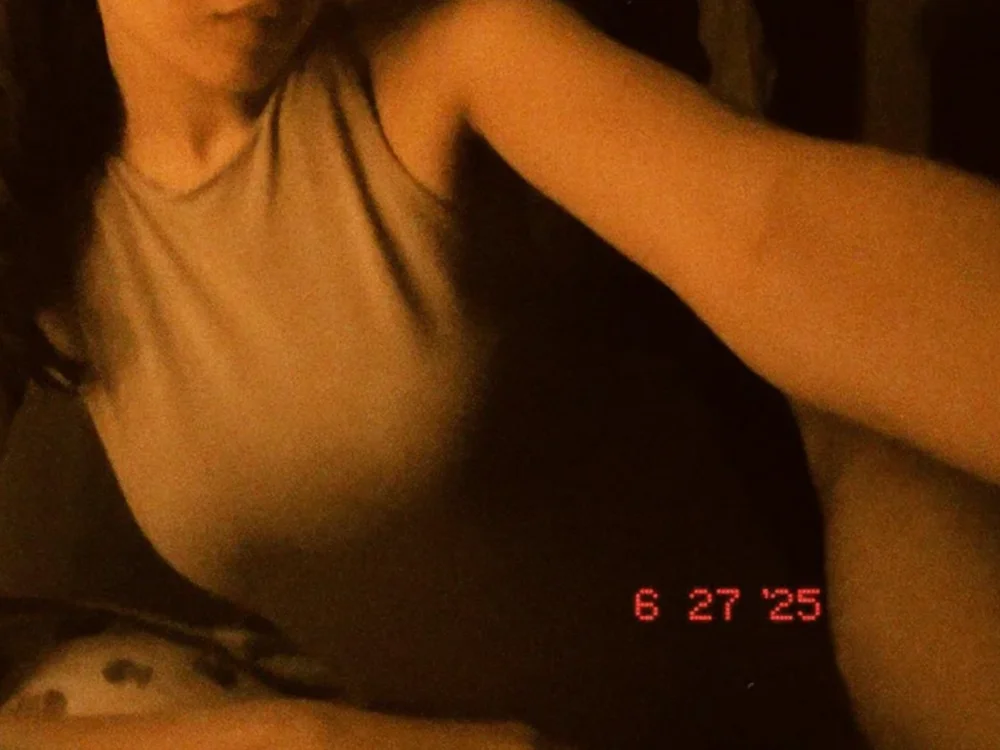 sharmeeli_sima's Offline XXX Chat