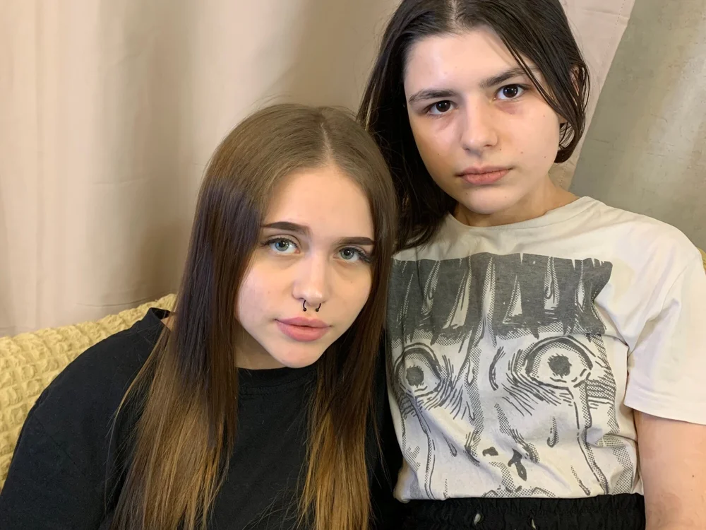 MariamFurness' Offline Chat Room