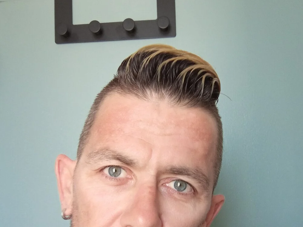 jonyfree1978 Chat XXX Ngoại tuyến