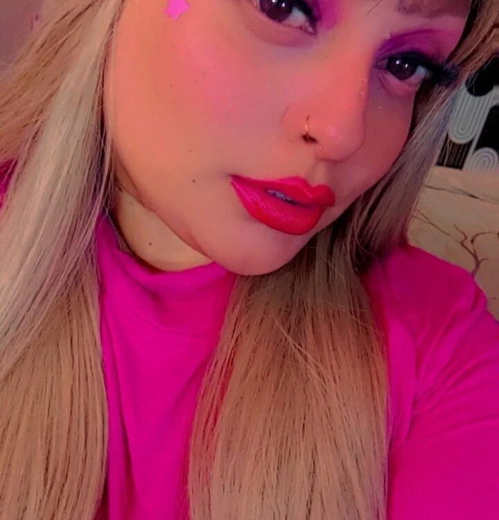 Sexy_Samantha_8のオフラインXXXチャット