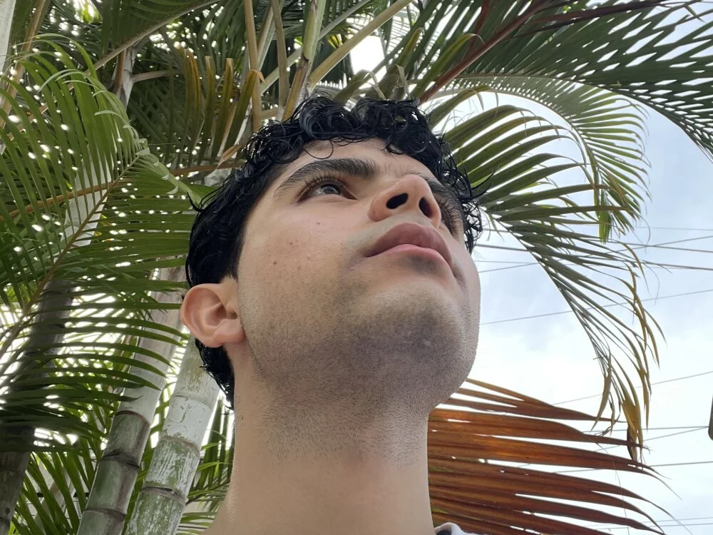 Chatroom XXX hors ligne de Axel-Mejia