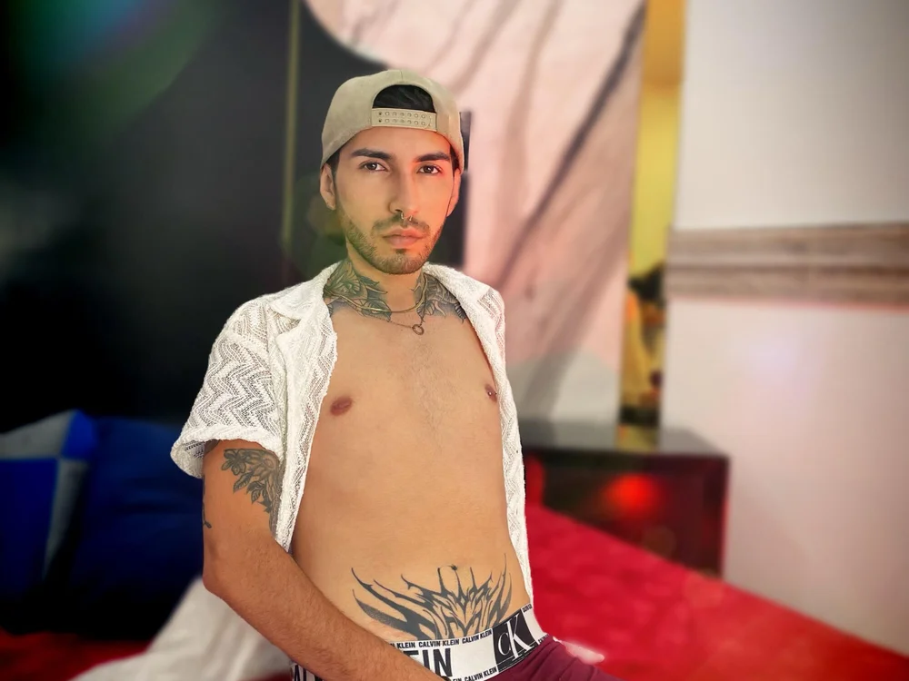 Kike_Diamond's Offline Chat Room