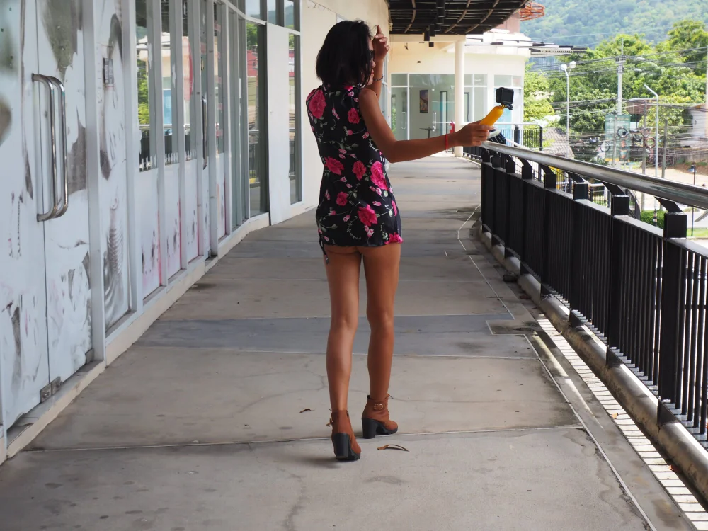 Magandamilf's most recent online preview