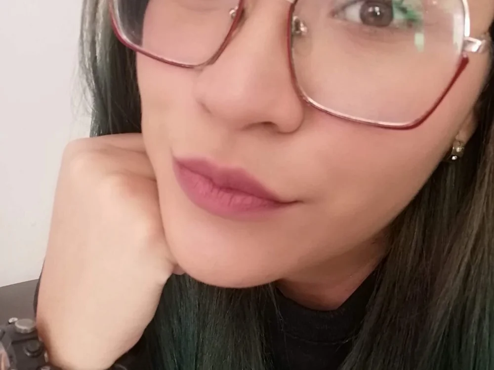 lissa_barrett's Offline Chat Room