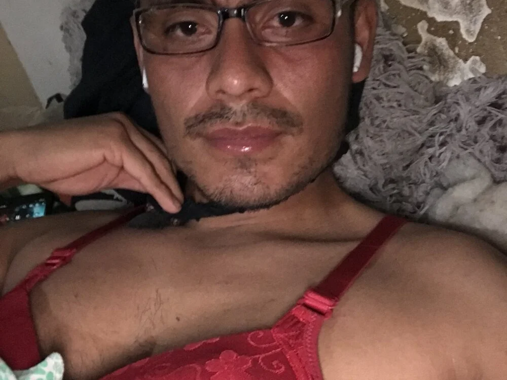 Adiel3184 offline XXX-chat