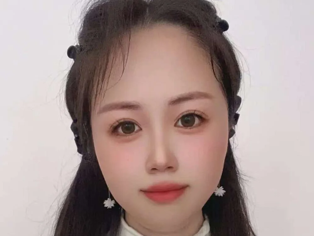 Alicia066 离线XXX聊天