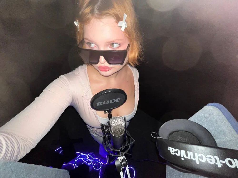 babyyulliin Offline XXX chat