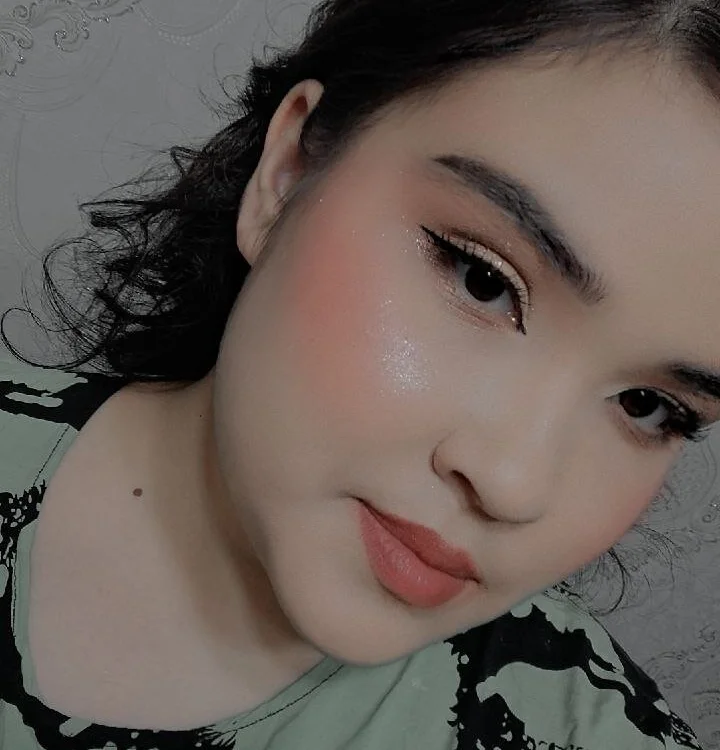 Vanessa_Dolly
