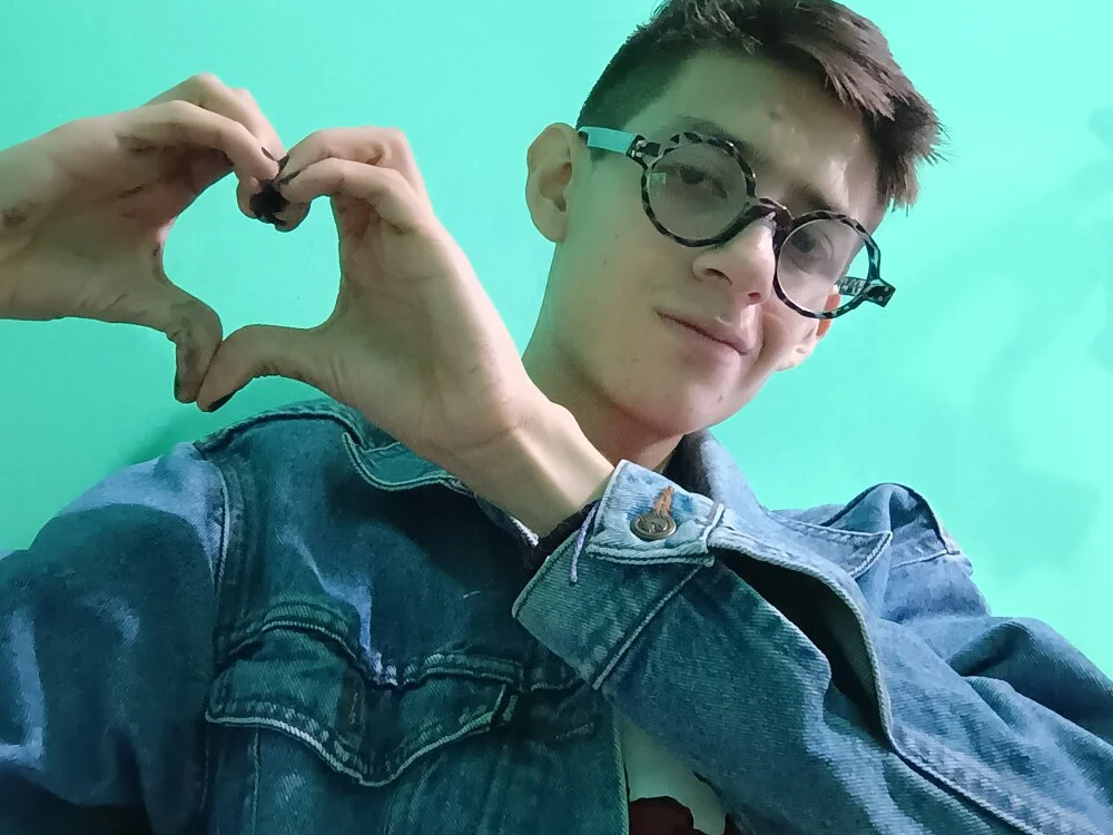 Alex30ct Chat XXX Ngoại tuyến