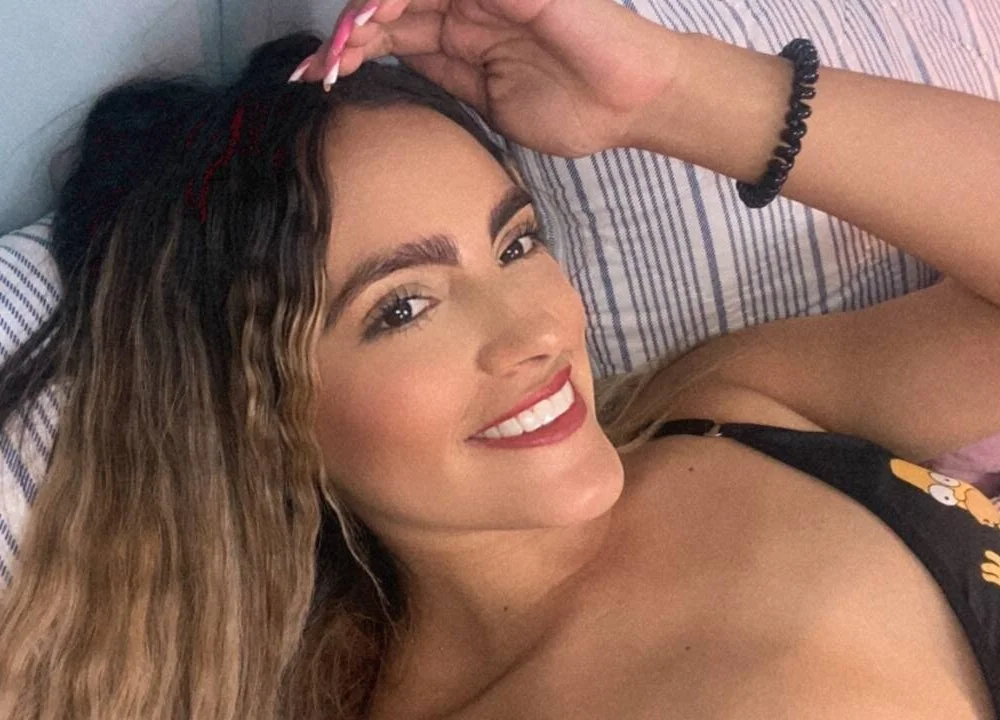 harper_woods_'s Offline XXX Chat