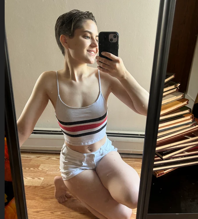 TomBoyToy's Offline Chat Room