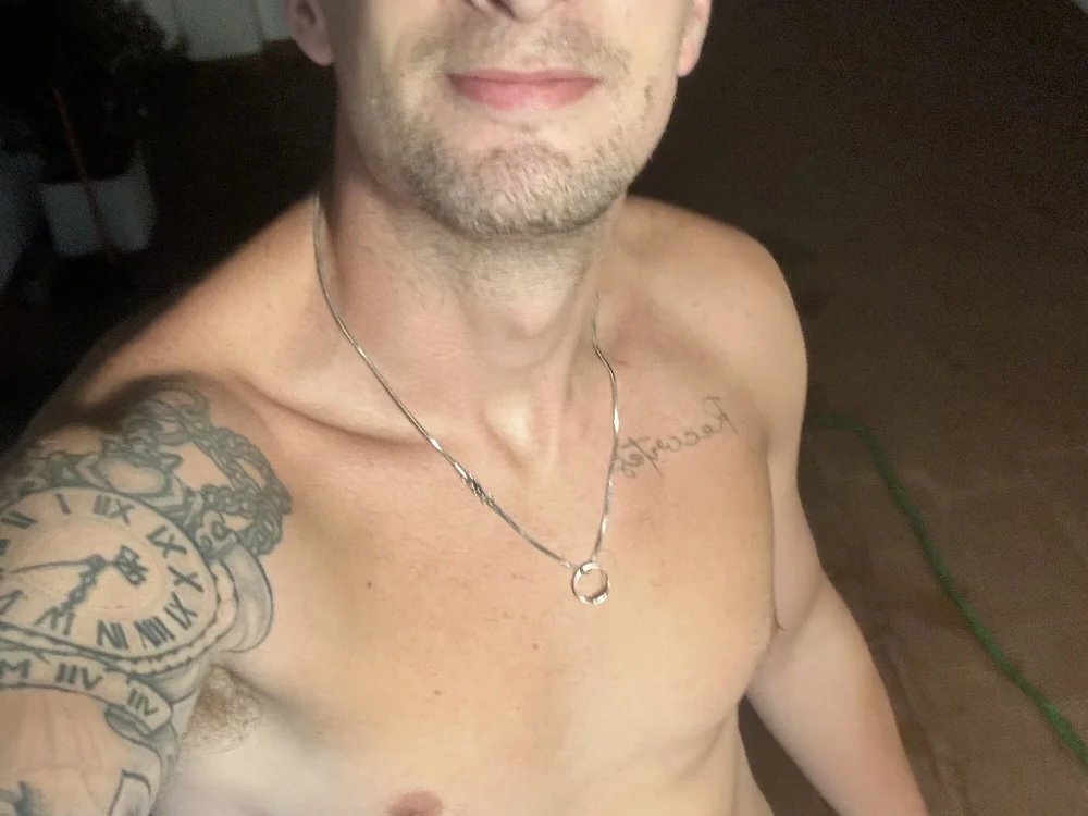 Laymarvel34 Offline XXX Chat