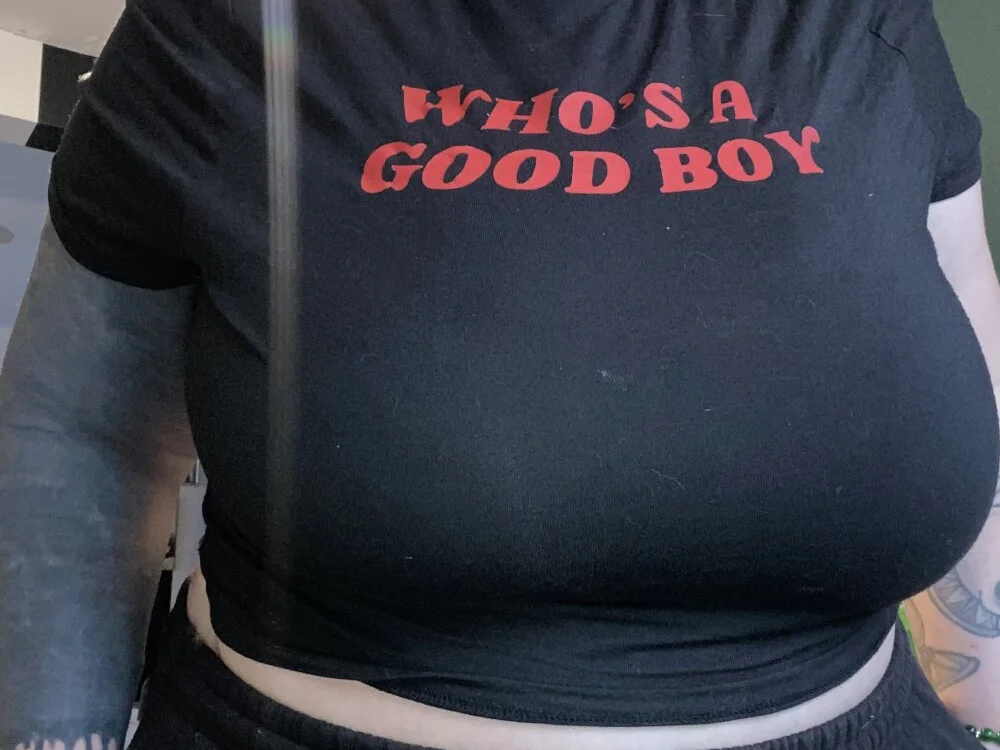 Chat +18 off-line de DamagedGoddessX