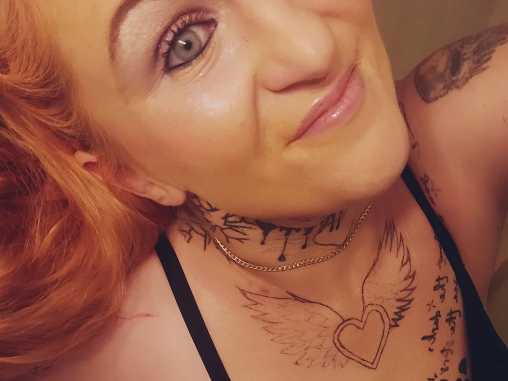KrazyGirl92's Offline XXX Chat
