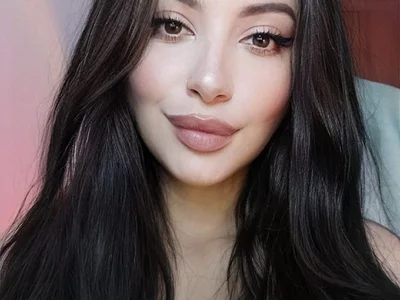 AnnaQueen - Stripchat Glamour Lovense Cam2cam Girl 