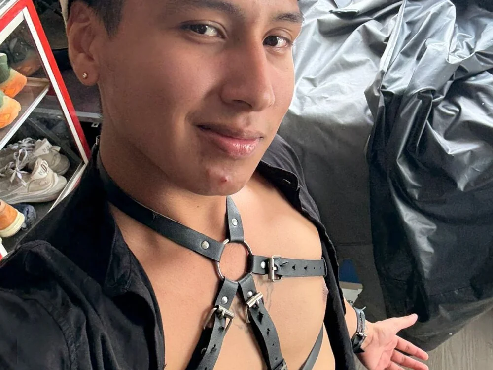 spicy_adonhis Obrolan XXX Offline