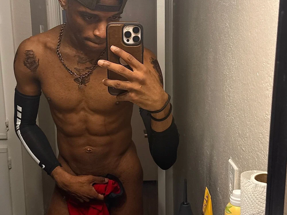 PRPrince98n Offline XXX chat