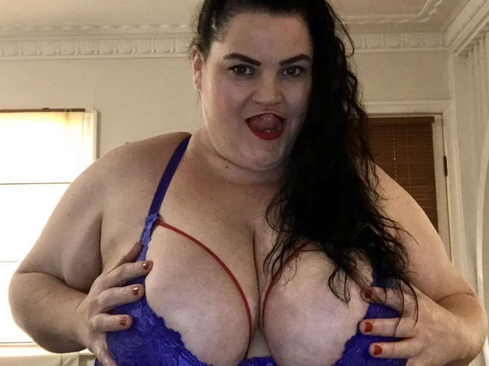 BBWCandyKaty's Offline XXX Chat
