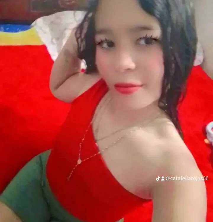 sweet_charm20's Offline Chat Room