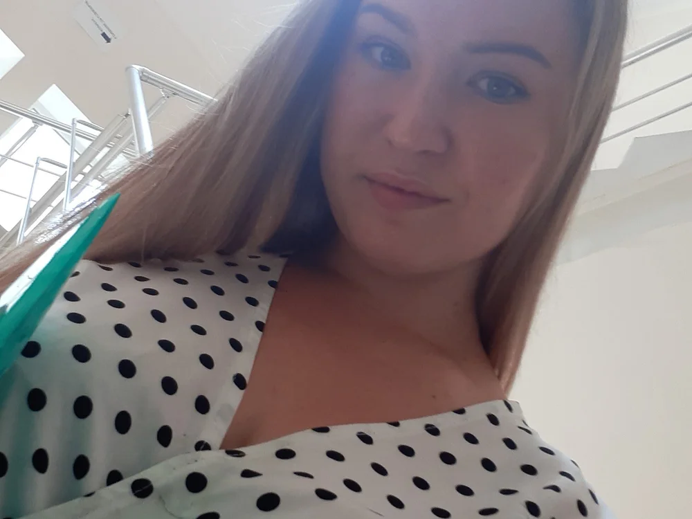 IvankaFlirt's Offline XXX Chat