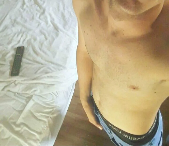 Fuckdoll98 Adlı Modelin Çevrimdışı XXX Sohbeti