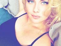 sweetsinzz's Live XXX Chat