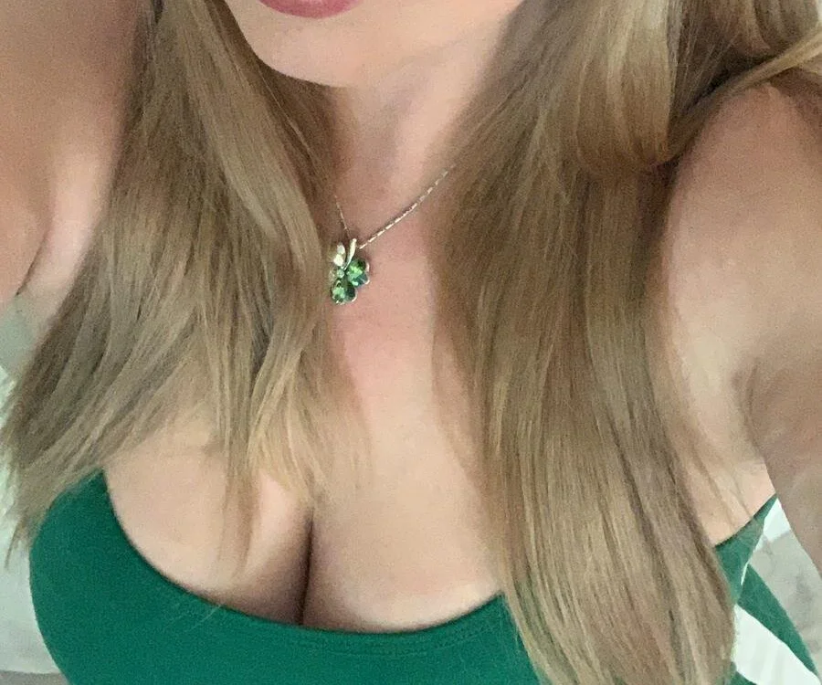 BeLuckyOne's Offline Chat Room