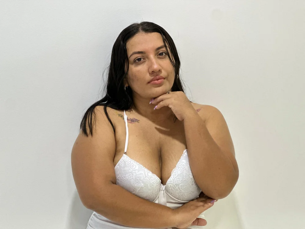Offline chatovací místnost ALEXANDRAA_MILF